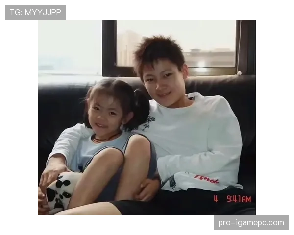 杨力维家的冰箱里居然塞满了能量胶? 杨力维家的冰箱里居然塞满了能量胶?