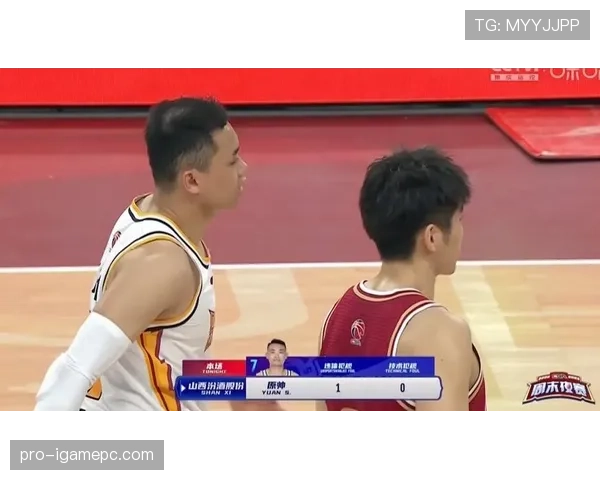 空中对抗判罚标准是什么？如何区分合法防守与犯规？